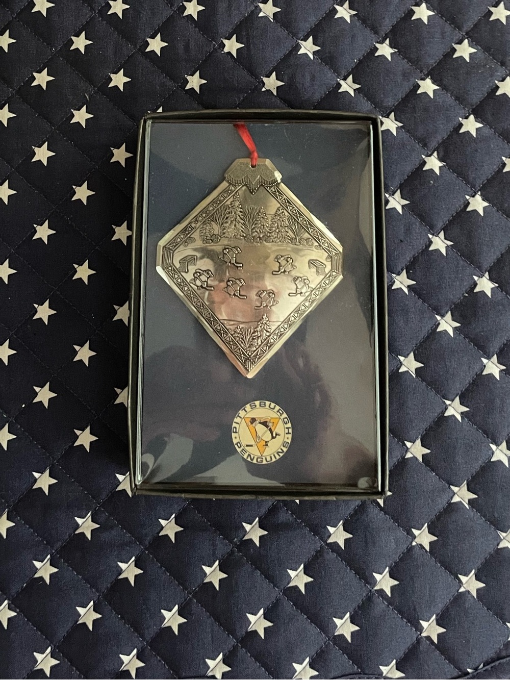 VINTAGE WENDELL AUGUST FORGE 2011 Pittsburgh Penguins Silver Hockey Ornament